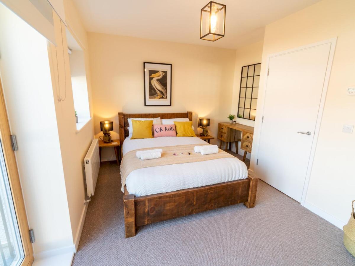 Pass The Keys New 3Bedroom House With Free Parking On Premises Nottingham Luaran gambar